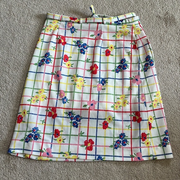 SOLD Vintage 80s David Smith floral patterned skirt, size 12 - Picture 4 of 7